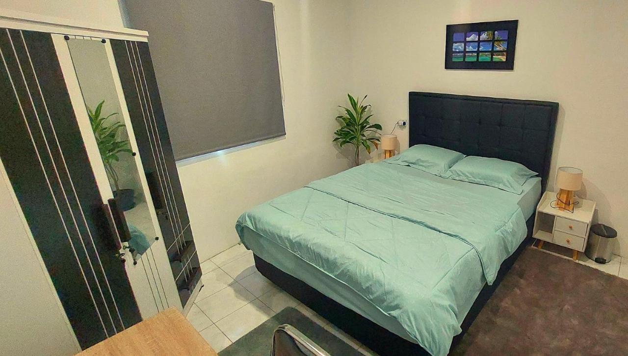 Hustay Guest House - Canggu Екстер'єр фото