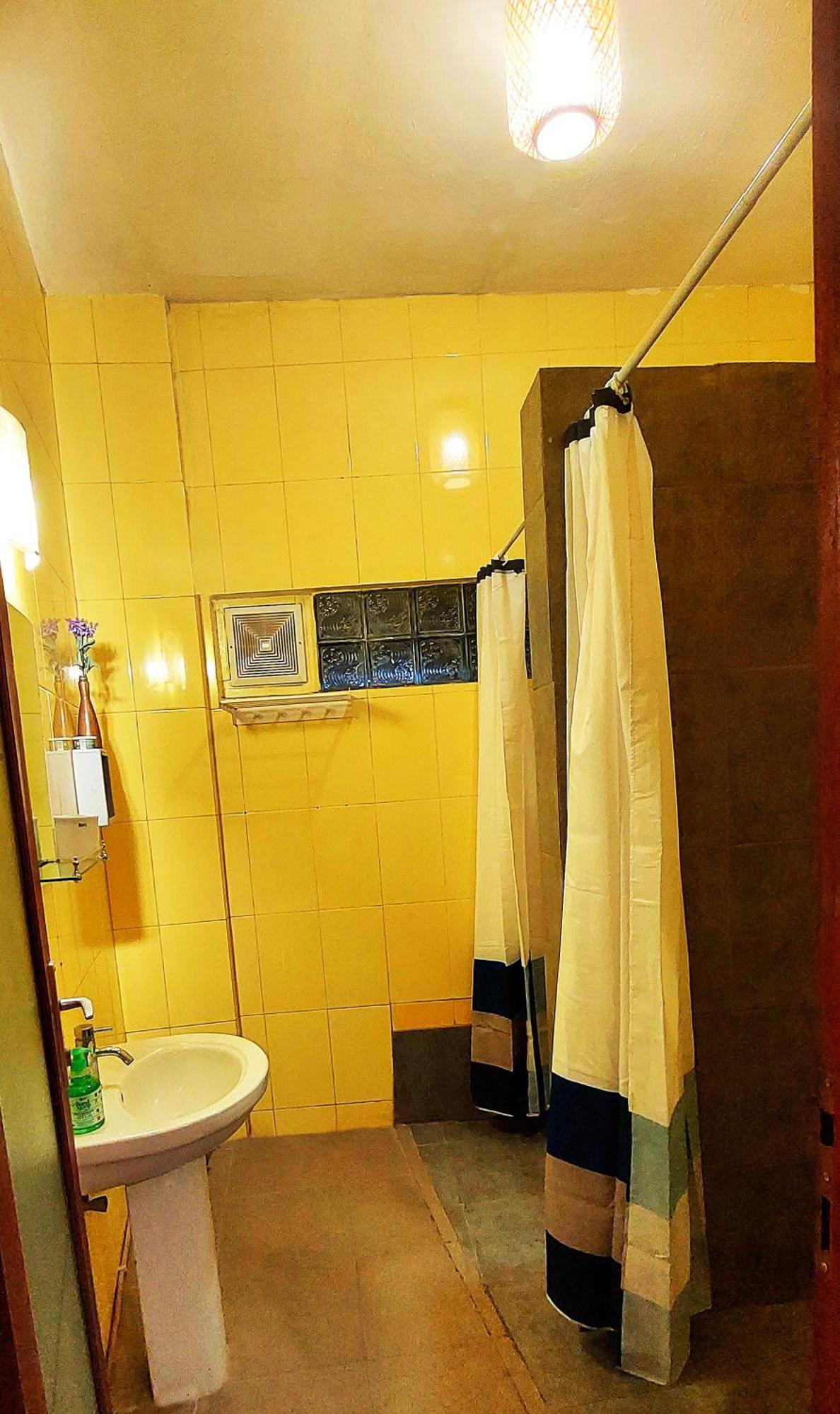 Hustay Guest House - Canggu Екстер'єр фото
