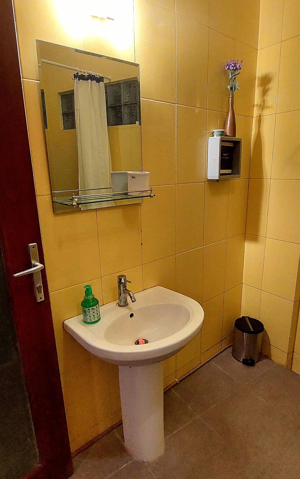 Hustay Guest House - Canggu Екстер'єр фото